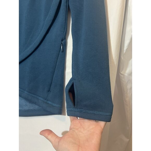 Athleta Women’s Cozy Karma Asym Pullover Sweatshirt Medium Blue Pockets Fleece - Picture 7 of 13